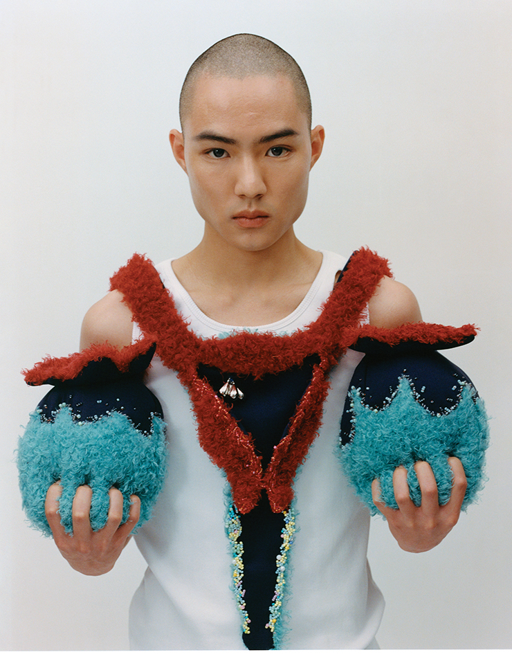 <Nidation_ Bag With You Take Your Shape>, 2022.