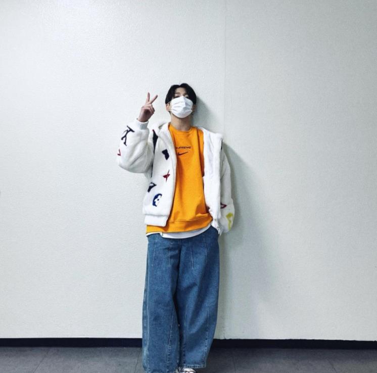사진 / 정국 인스타그램 @abcdefghi__lmnopqrstuvwxyz
