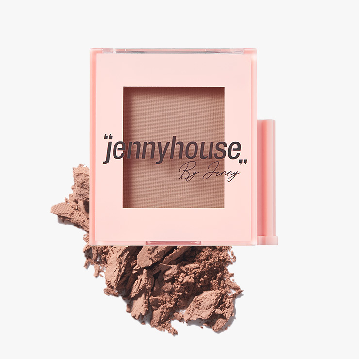 부드럽고 밀착감이 뛰어난 아이섀도, 베이스로 제격이다. Jennyhouse 에어 핏 아티스트 섀도우 모카 라떼 1만4천원