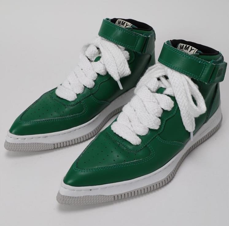 미하라 야스히로 Pointed Sneaker