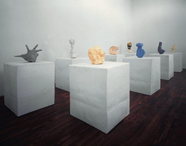 'Franz West: Investigations of American Art' 전시 전경.