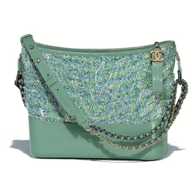 트위드, 가죽, PVC 소재를 믹스 매치한 가브리엘 백.