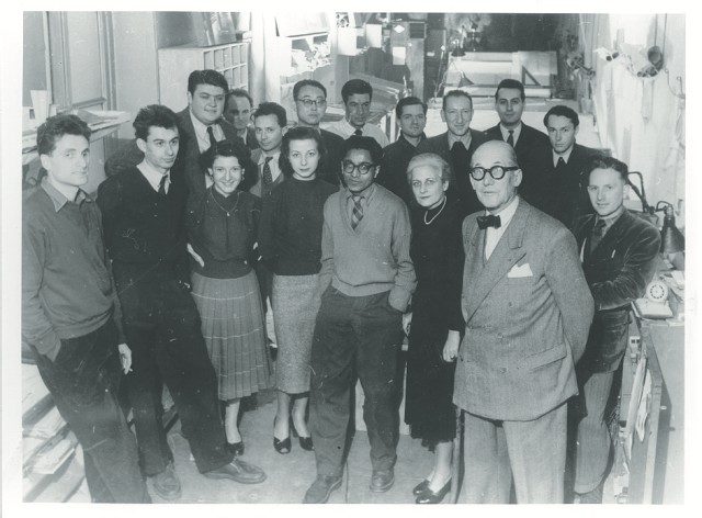 아틀리에 르 코르뷔지에의 아름다운 공간(위)과 사람들(아래). 김중업과 발크리시나 도시는 같은 시기에 근무했다. ©Fondation Le Corbusier