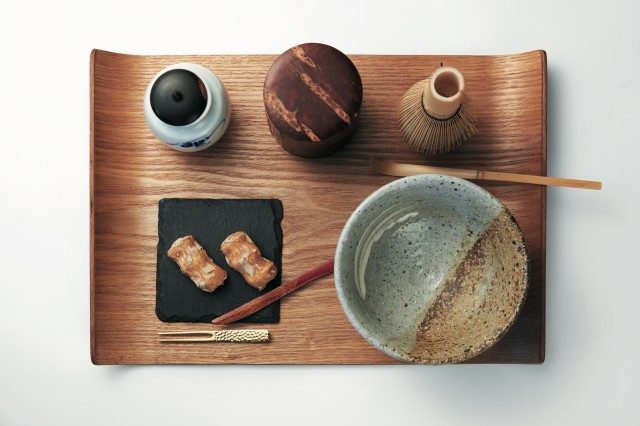 당옥과 백산가가 협업한 그릇