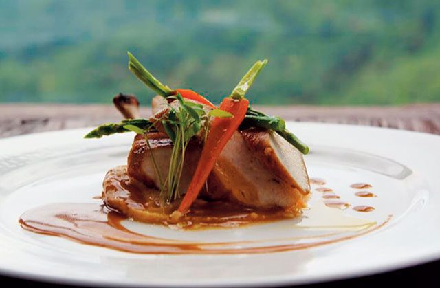 산타니 리조트에서 맛볼 수 있는 오가닉한 음식들.