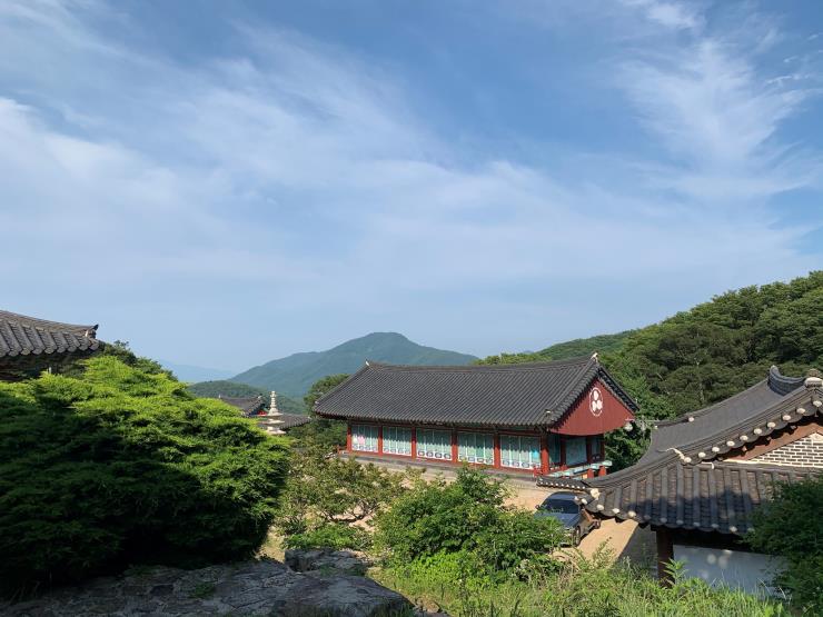 고흥 천등산 중턱에 있는 금탑사