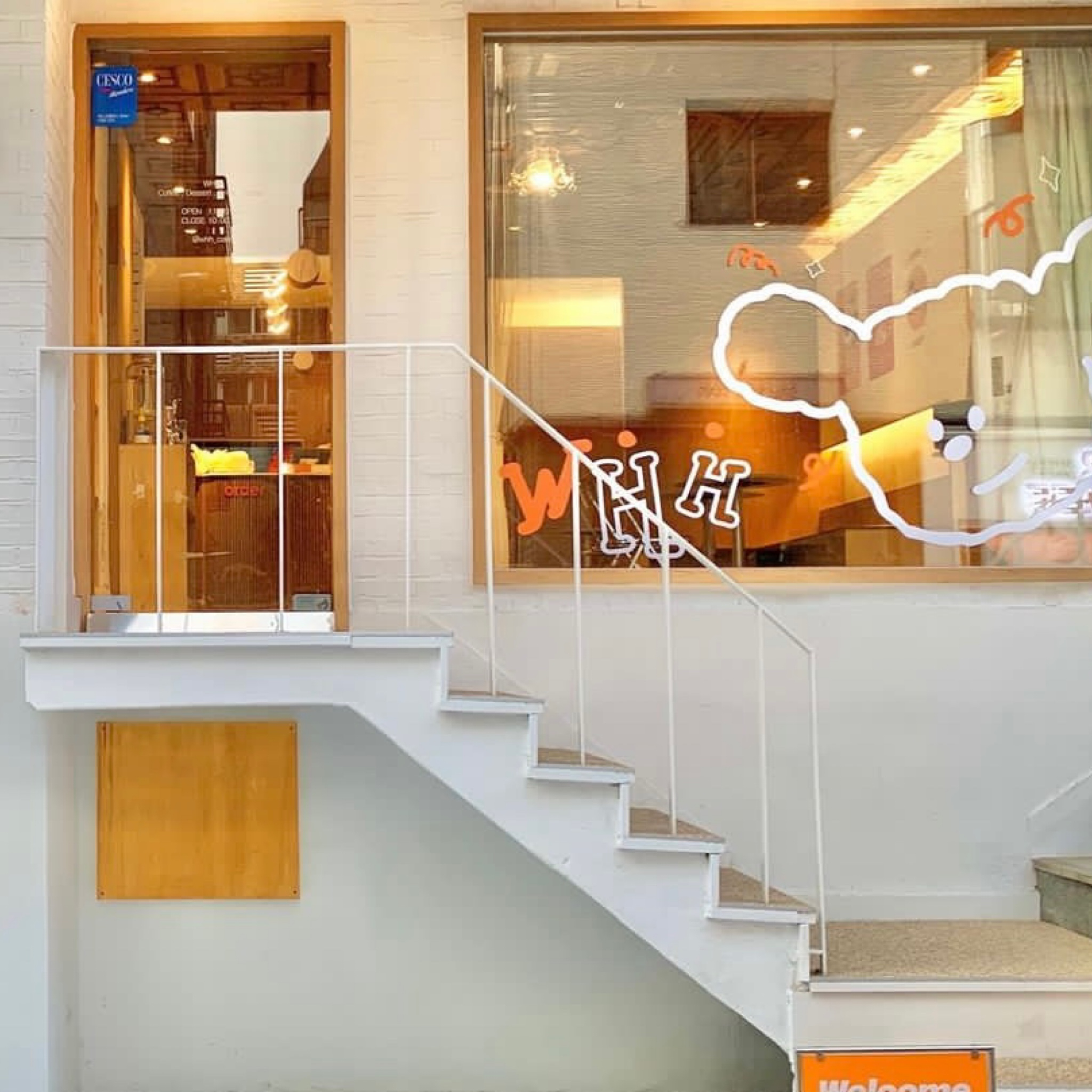 WHH 와하하 @whh_cafe