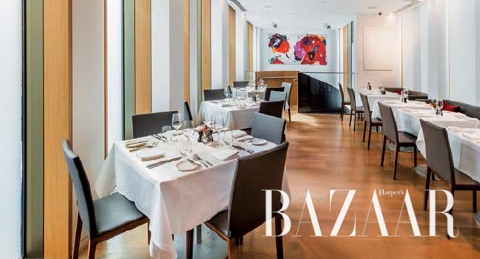 테이블이 많지 않아 예약이 필수인 보넘 레스토랑