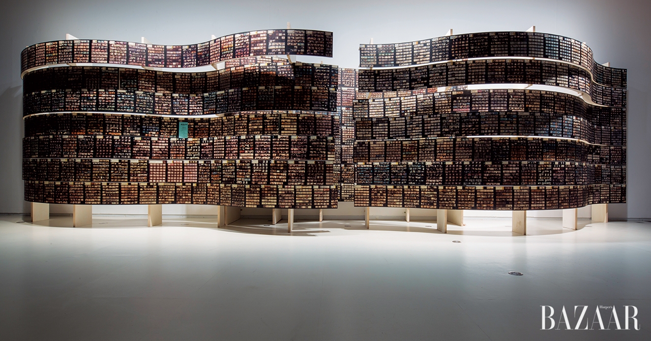 사비 아메르(Sabih Ahmed)와 하빅 추엔(Ha Bik Chuen)의 설치작품 ‘Striated Light’