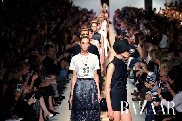 2017년, 17개의 패션뉴스 - 하퍼스 바자 Harper's BAZAAR Korea 2017년 1월호