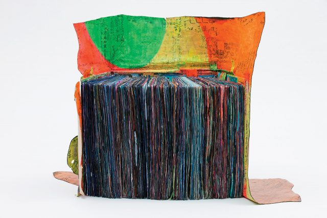 오타케 신로(Shinro Ohtake), ‘Scrapbook #66’, 2010-12, Mixed media artist book, 27.2 kg, 830 pages, 72×96×129cm ©Shinro Ohtake Courtesy of Take Ninagawa, Tokyo Photo: Myungrae Park