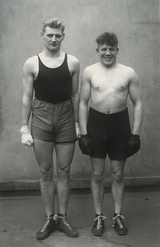 어거스트 샌더(August Sander), ‘Boxers’, 1929, Gelatin silver print, 80.2×60cm, Courtesy of Julian Sander