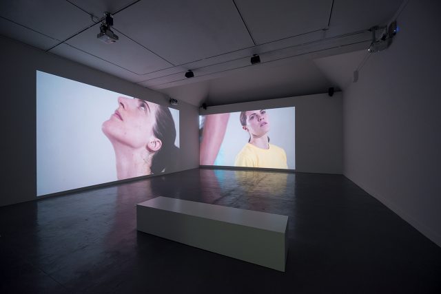 ‘Marina, Lukas and Myself’, 2014, 24분 20초, 3 채널 HD(1080p) 비디오, 6 채널 오디오, 마리나 콜로미나(Marina Colomina), 루카스 위스만(Lukas Huisman)과의 협업제작지원: Dommering Foundation, Museum of Modern and Contemporary Art Korea, Samsung Foundationphoto by MMCA