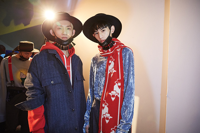 문수권 백스테이지의 모델 박형식과 김태환