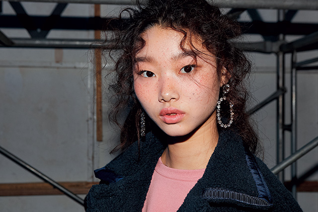 더스튜디오케이 쇼 백스테이지에서 만난 모델 배윤영