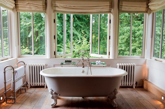 호텔 스파 - 하퍼스 바자