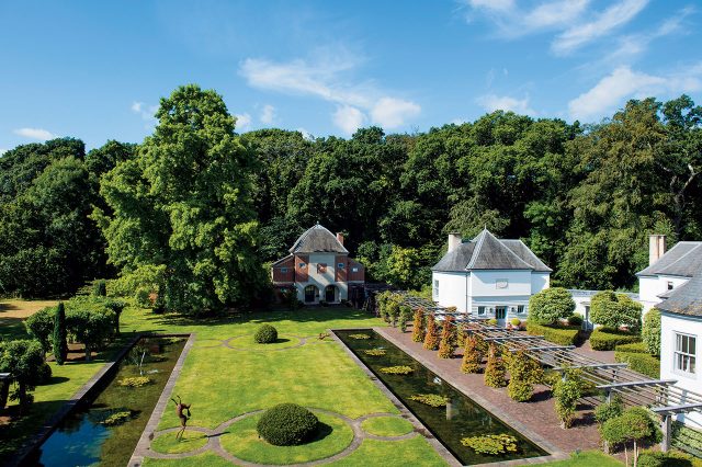 호텔 스파 - 하퍼스 바자