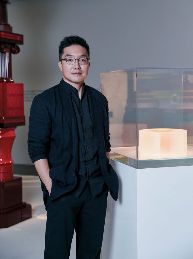 에서 만난 이지용 작가.