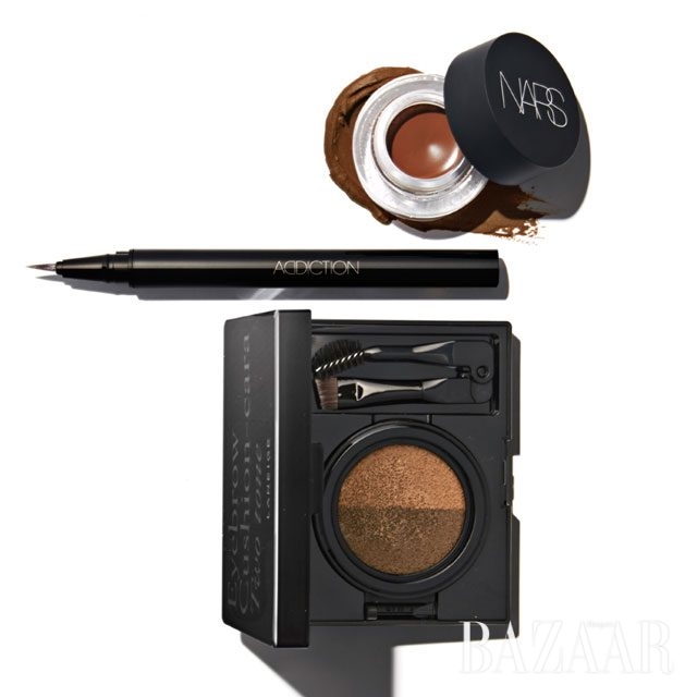 (위에서 부터) Nars 브로우 디파이닝 크림 타나미 3만2천원 / Addiction 리퀴드 아이브로우 02 2만6천원 / Laneige 아이브로우 쿠션-카라 2 투톤 브라운 2만5천원대