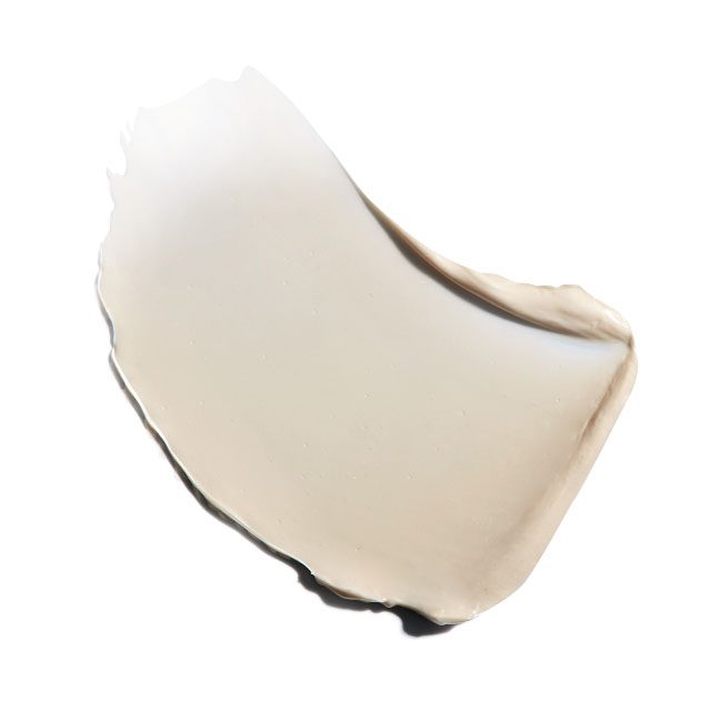 Bobbi Brown 엑스트라 일루미네이팅 모이스춰 밤, 베어 글로우 수분 크림을 바른 것처럼 건강한 광채를 연출해준다. 미세하게 밝아지는 피부톤은 덤. 6만8천원대.