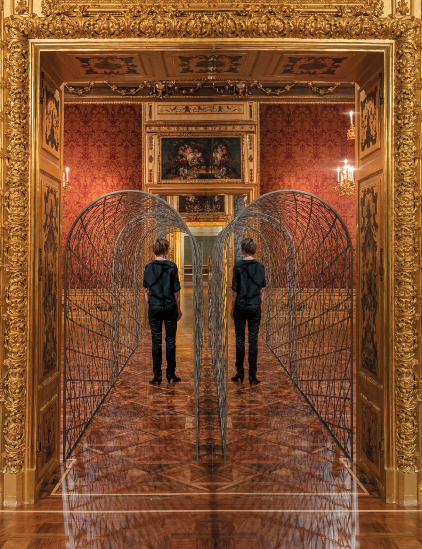 <strong>'Fivefold tunnel'</strong>, 2000, Stainless steel, 2,20×1,10×11m, The Winter Palace of Prince Eugene of Savoy, Vienna 2015, Photo: Anders Sune Berg, Courtesy of Thyssen-Bornemisza Art Contemporary Collection, Vienna © Olafur 