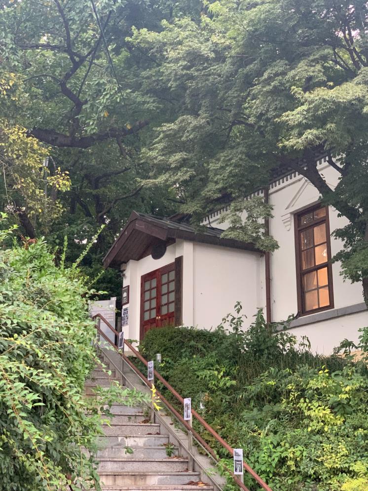 응봉산 중턱에 자리한 서양식 사교클럽, 제물포구락부
