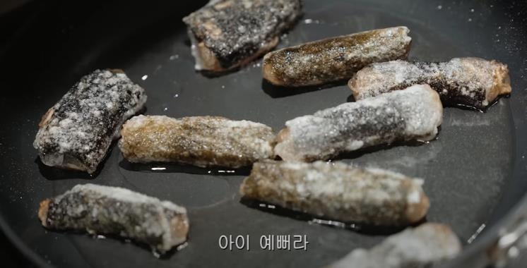 이미지 출처: 유튜브 채널 <걍민경>