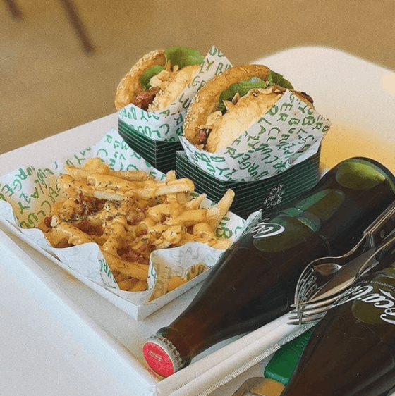 사진 출처: 레이지버거 클럽 인스타그램(@lazyburgerclub)