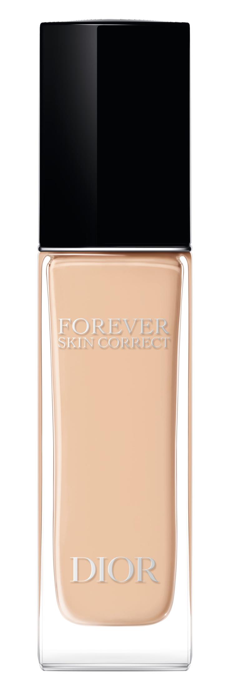 Dior 포에버 스킨 코렉트 다크 서클, 홍조, 트러블 등 결점을 커버하고 매끈한 피부를 연출한다. 6만4천원대. 