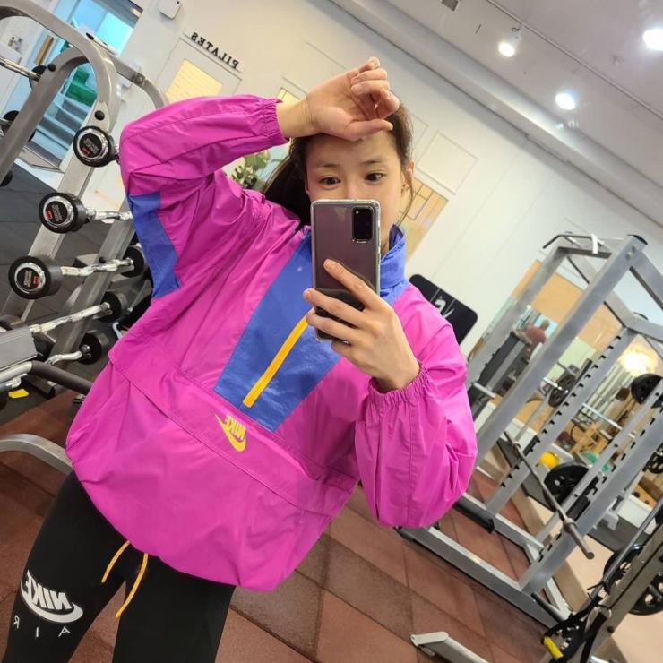 @leesiyoung38