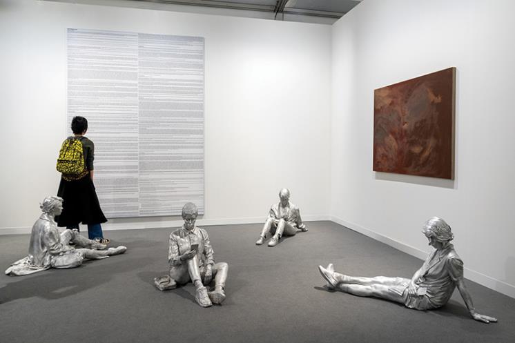Layr Courtesy of Paris+ par Art Basel.