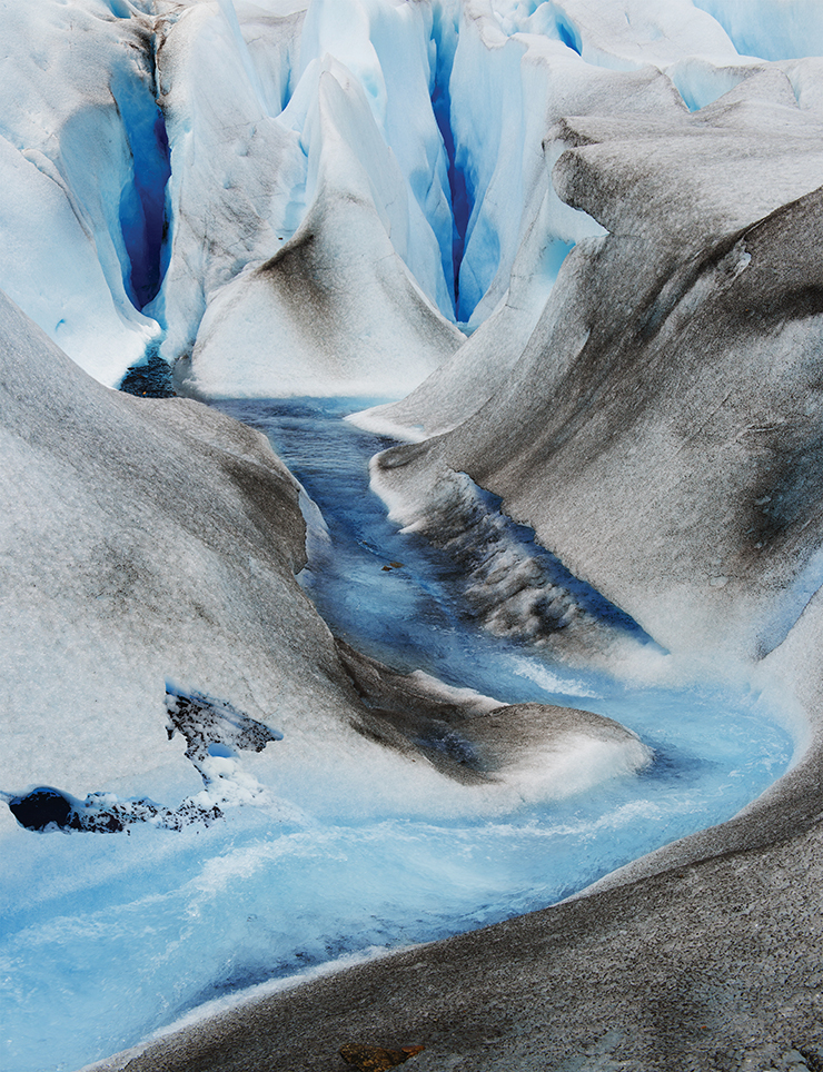 극지에 머물며 포착한 <Melting Glaciers>.