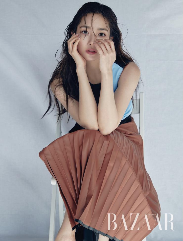  플리츠 디테일 드레스는 Tod’s.