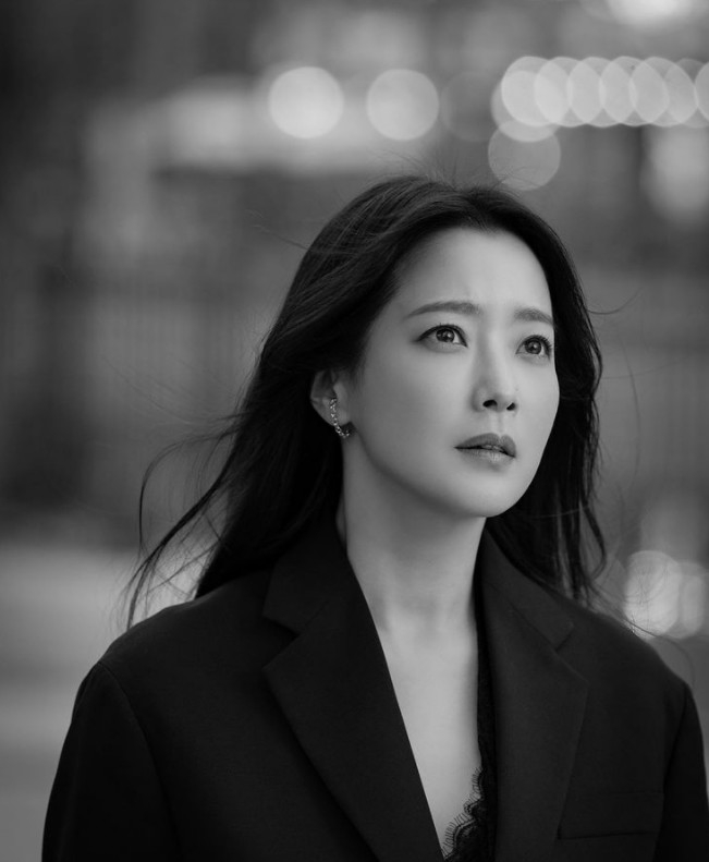 사진/ 김희선 인스타그램