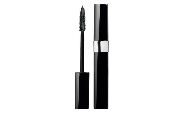 Chanel 이니미터블 엑스트렘 10 퓨어 블랙 4만8천원.