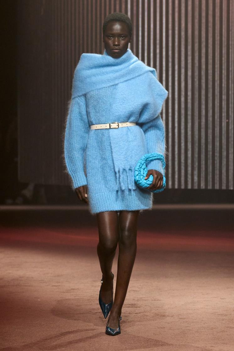 COS 2023 F/W