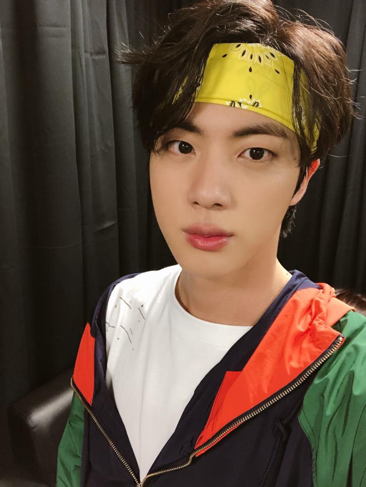 @BTS_twt