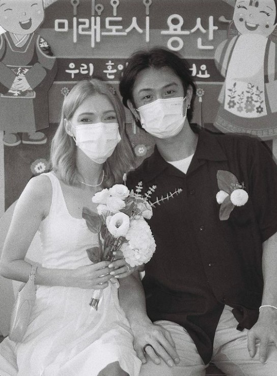 사진 / 스테파니 미초바 SNS