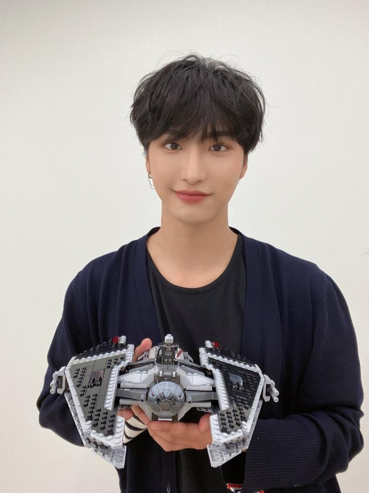 사진 에이티즈 트위터 @ATEEZofficial, 스타워즈 트위터 @starwars