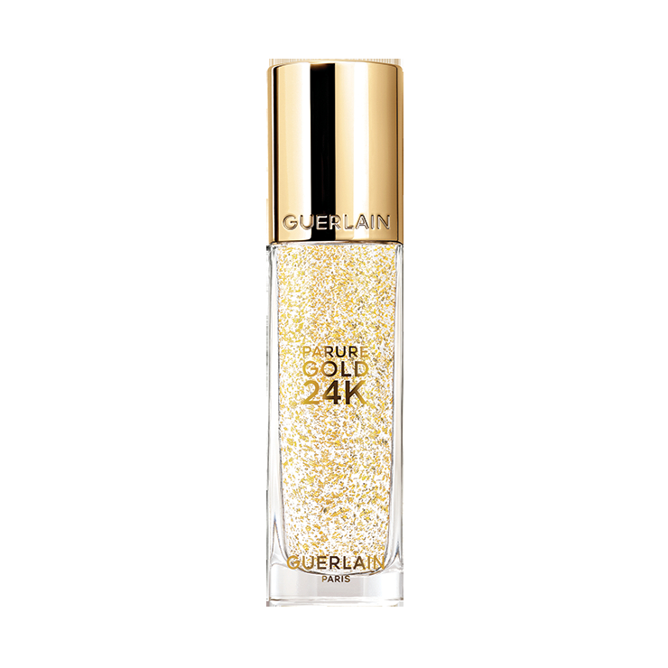 Guerlain 빠뤼르 골드 24K 베이스 바르자마자 촉촉함이 느껴지는 젤 베이스. 수분감이 오래 지속되고 맑고 투명한 광을 연출하기에 제격이다. 11만원.