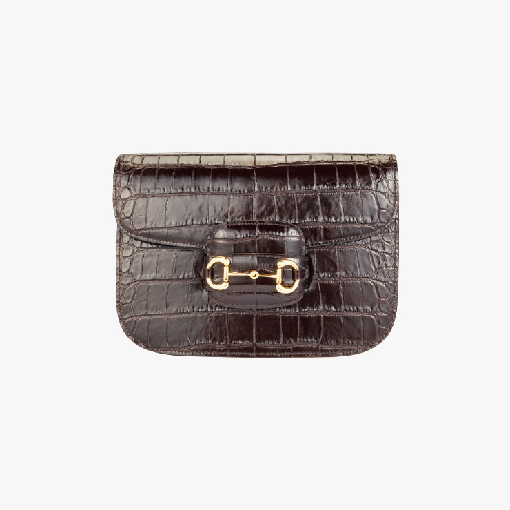 체인 클로저 백은 Gucci. 