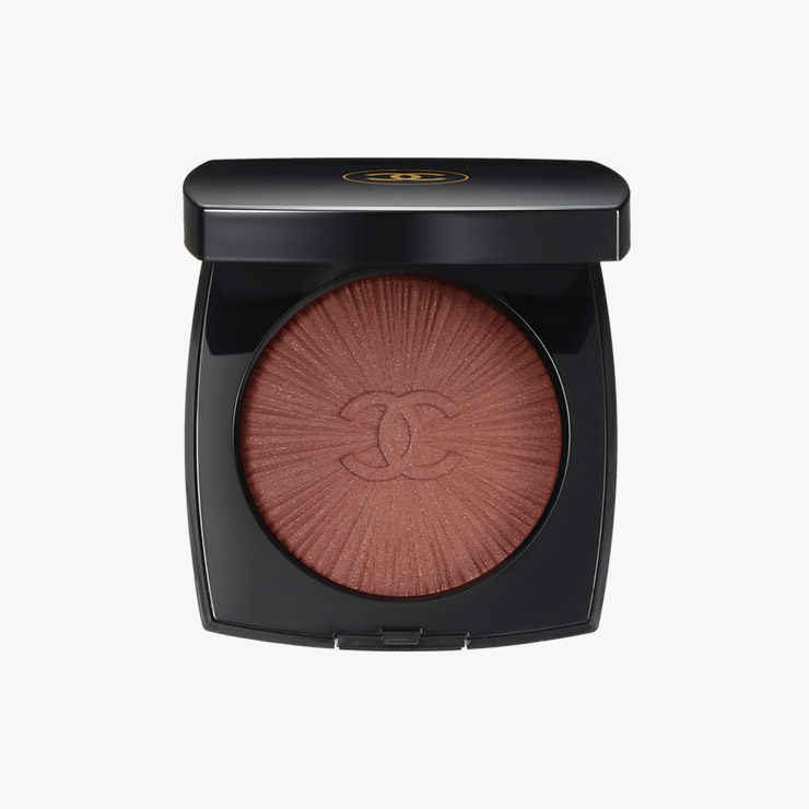 Chanel 블러쉬 뤼미에르, 브룬 루씨 8만원.