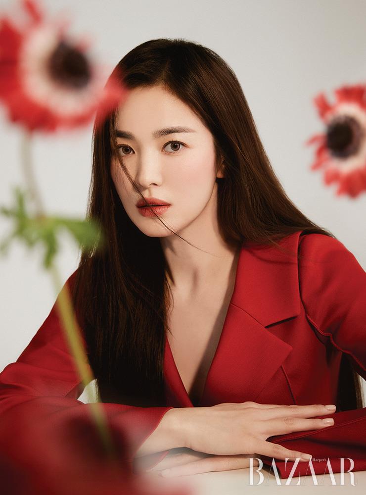 재킷은 3백만원대 Fendi.
