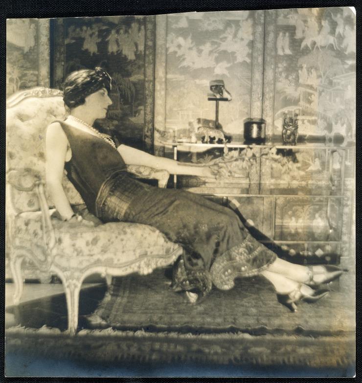 1923년 마이어 남작이 촬영한 쟌느 투상 Baron Adolph de Meyer © Cartier