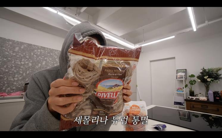 YouTube @제이제이살롱드핏