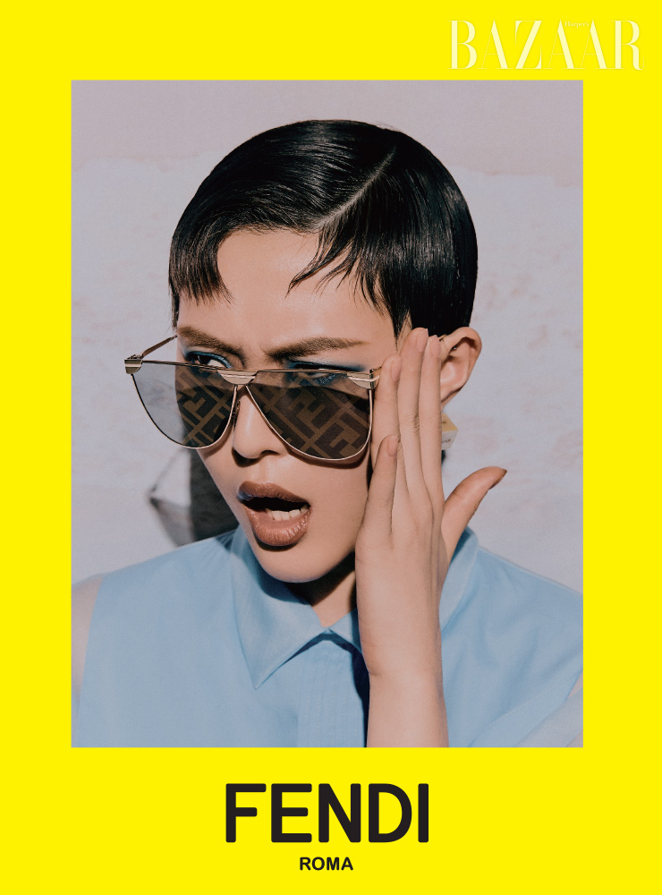 셔츠는 2백만원대, 선글라스는 1백만원대, 귀고리는 60만원대 모두 Fendi.