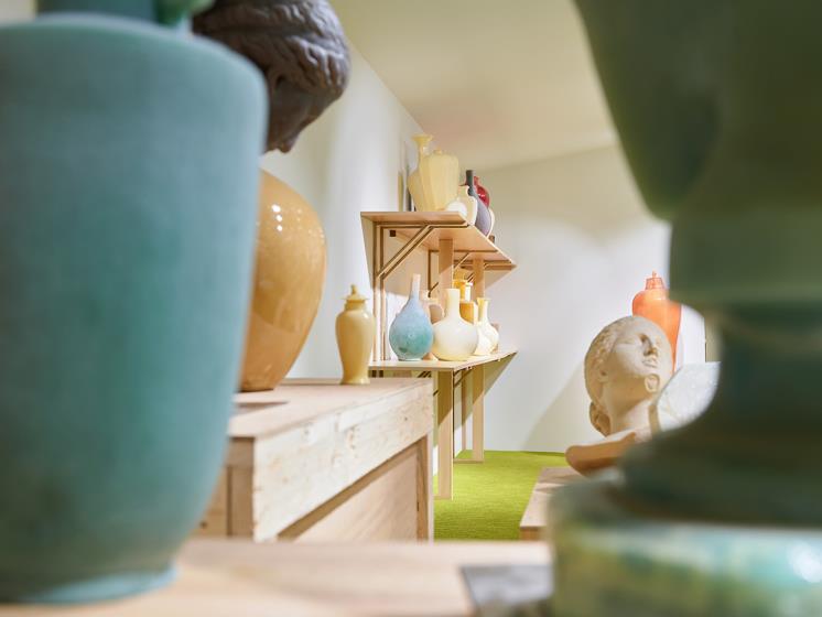 HARVEST PERFUME SOAP EXHIBITION