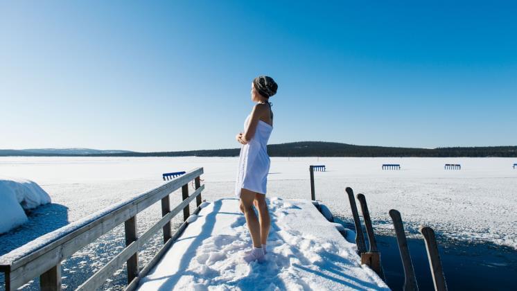 사우나 근처에는 언제나 뛰어들 수 있는 호수가 있다. (c) visitfinland