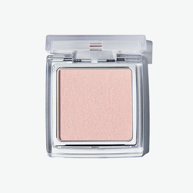 RMK 인지니어스  파우더 아이즈 N  21 밀키 코랄 2만5천원.