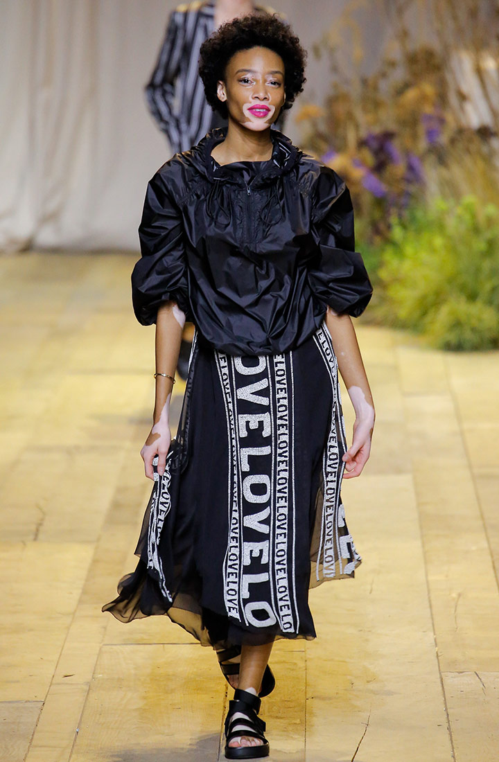 지난 4월 도쿄 긴자에 새롭게 오픈한 발렌티노 플래그십 부티크